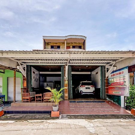OYO 90051 Guest House Parangtritis Extérieur photo