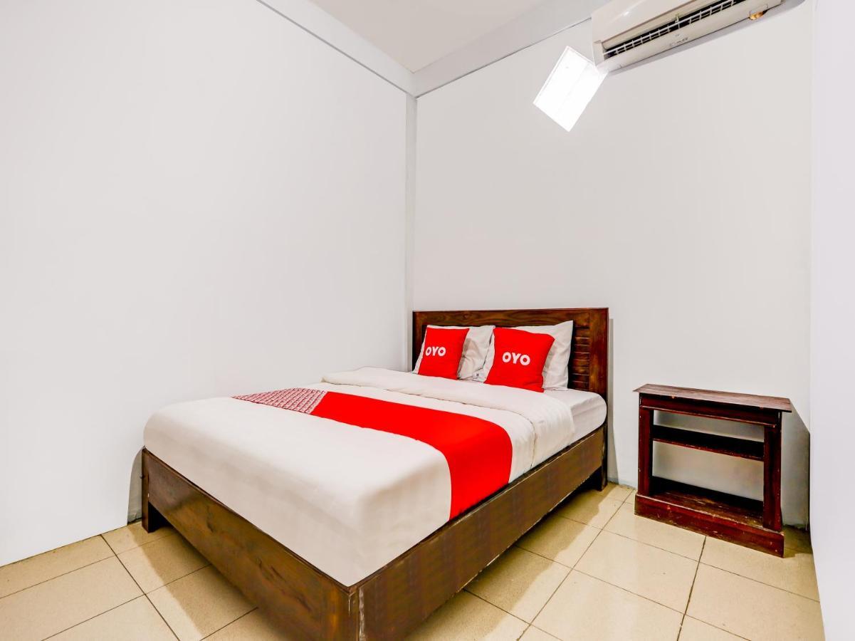 OYO 90051 Guest House Parangtritis Extérieur photo