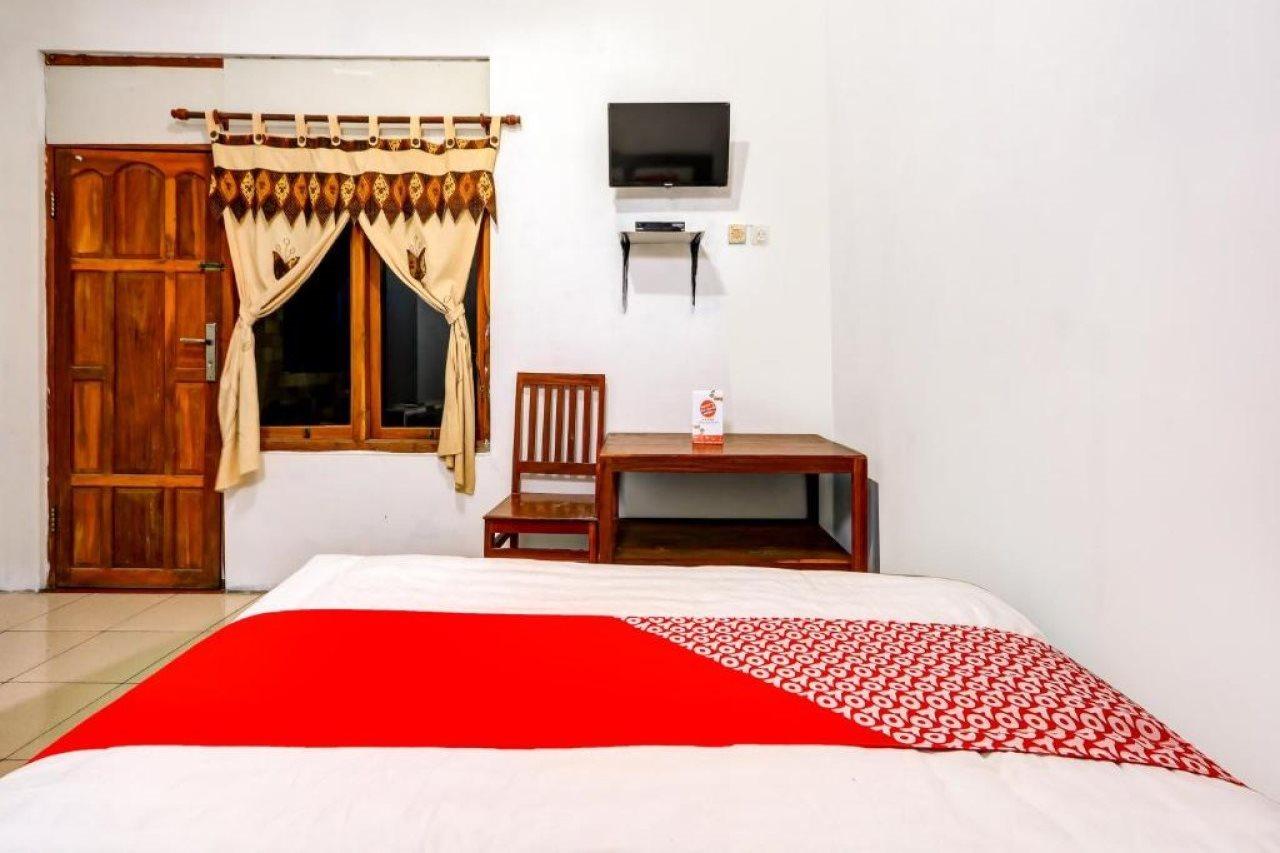 OYO 90051 Guest House Parangtritis Extérieur photo